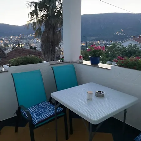 Magnifica موستار